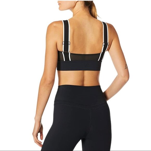New Balance Sports Bra Size S/M Black White Studio Enlightened‎ Bandeau Crop Top - Picture 11 of 12